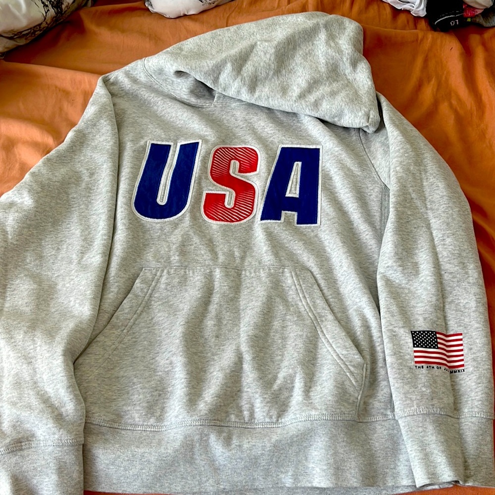 USA sweat shirt